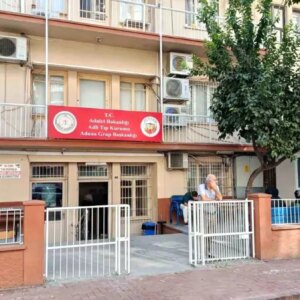 adanada silahli saldiri bir kisi hayatini kaybetti HRITeSs2