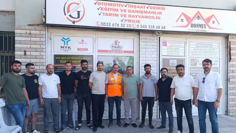 aksarayda mobilya ustalari belgeleniyor prestij egitimden myk atagi tZRdi3Ff