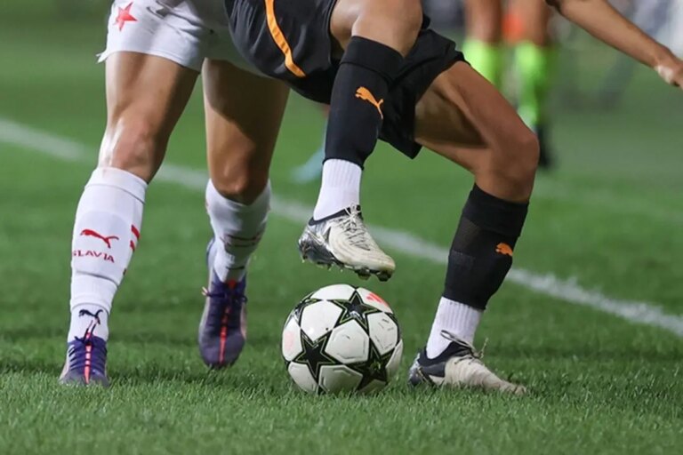 galatasaray bir gunde 7 transfer yapti zlNDhpL3