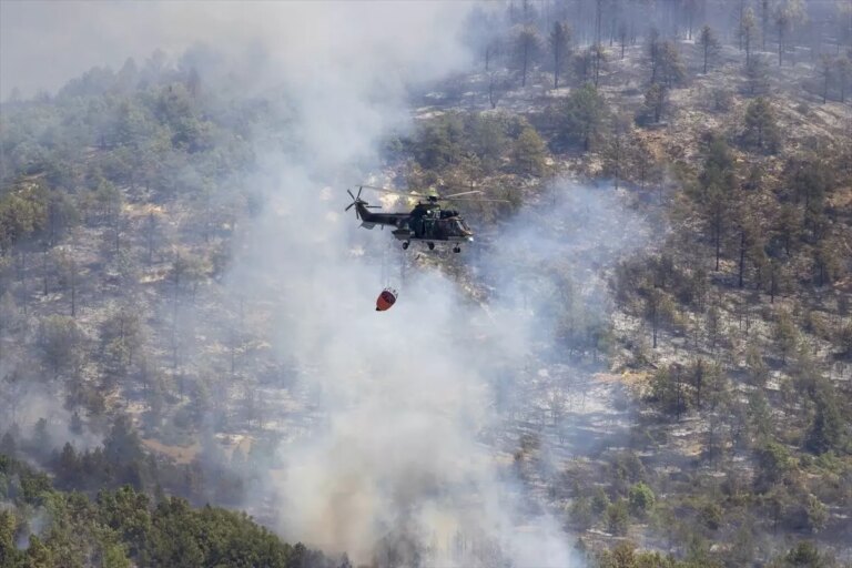sakar daginda yanginla mucadele devam ediyor p9haJBfy