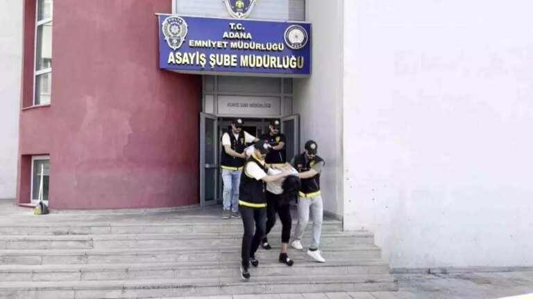 adanada kuyumcu soygunu 3 milyonluk altin calindi ZnanCLjM