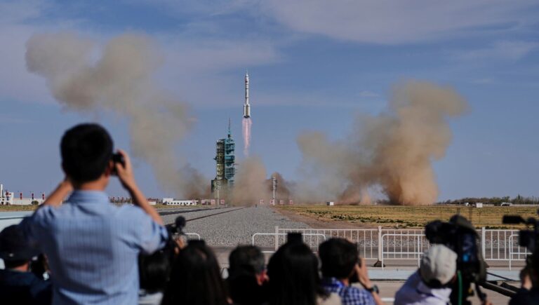 cinin gizemli uydulari yorungede pBlARuik