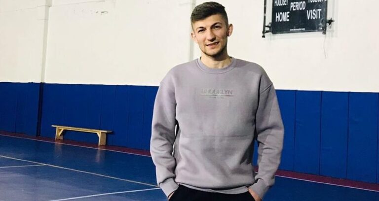 herkesin basina gelebilir kartini arkadasina verdi 100 yila kadar hapsi isteniyor 4E92URyy