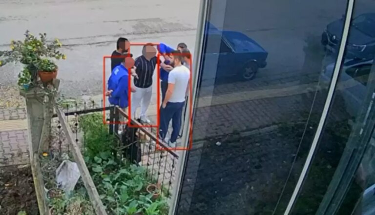 samsunda cicek tartismasi darbeye donustu 7n27Pe6U