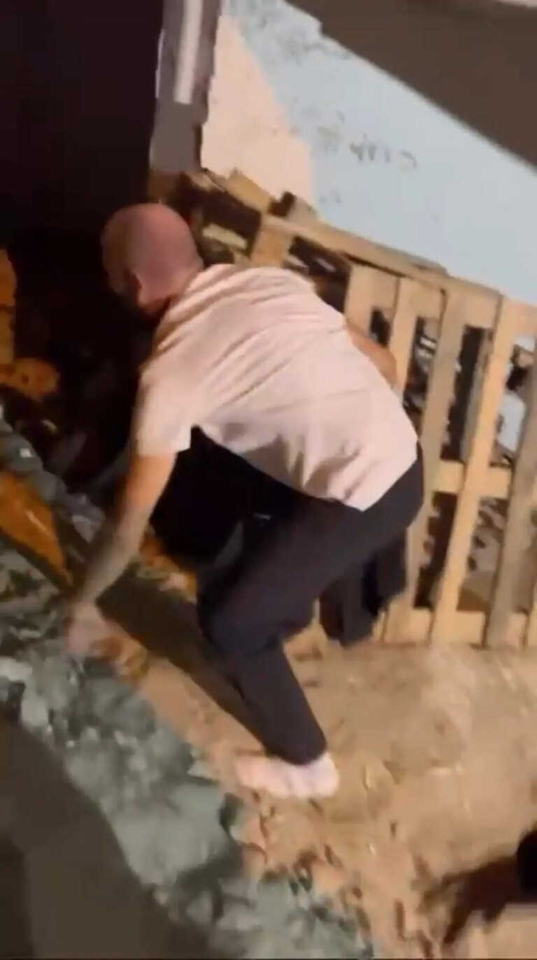 avcilarda kadin darbedildi fail kacti VpwxpU2e