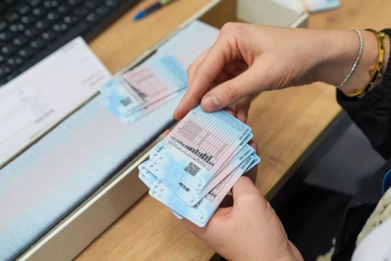 ehliyet yenilemede son tarih yaklasiyor ucret 15 tlden 7500 tlye cikiyor wmVItgTg.jpg