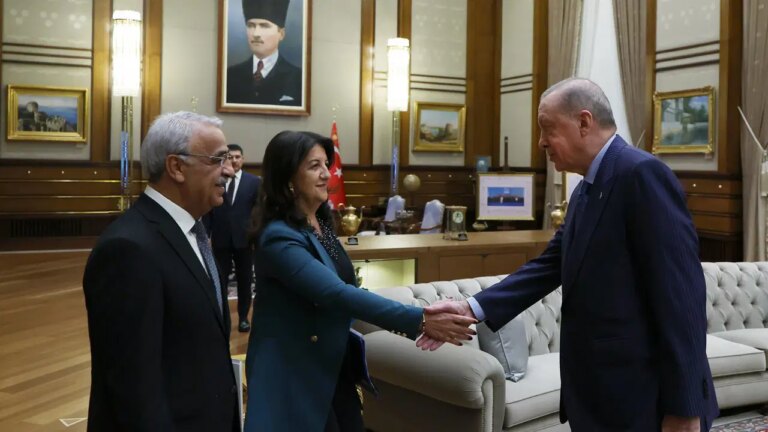 erdogan ile imrali heyeti gorusmesi basladi eO9HB6ph.jpg