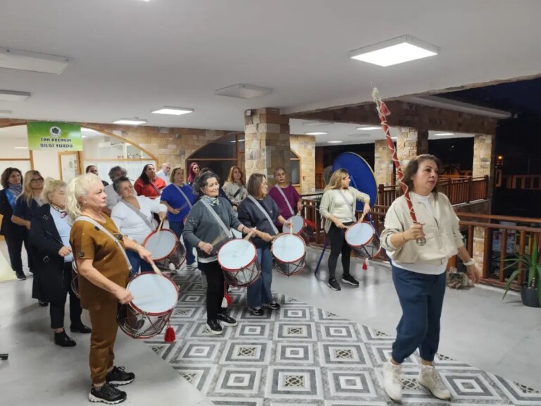 giresunda kadinlardan olusan bando takimi 29 ekime hazirlaniyor xNRiOeB8.jpg