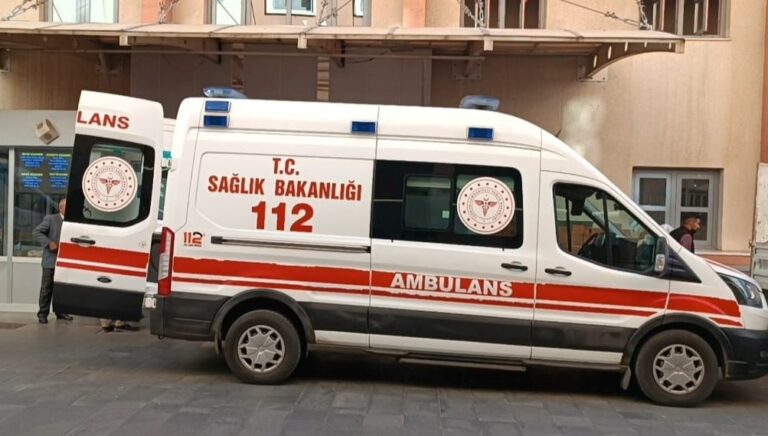 trabzon yolunda mola verdiler 35 yolcu hastanelik oldu xdUL5Dye