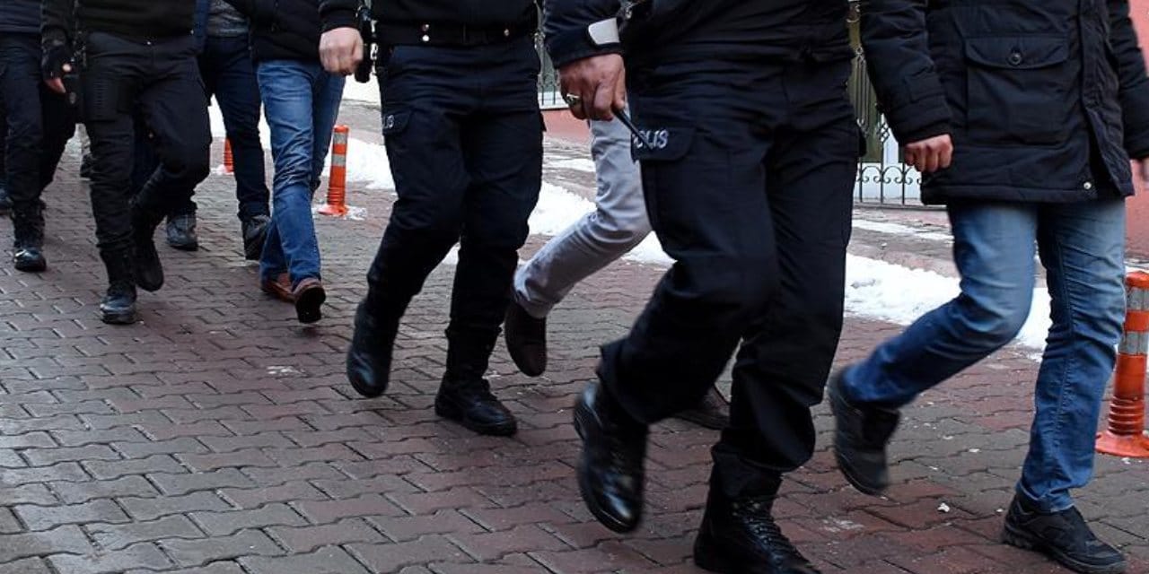 antalyada silah kacakciligi ve uyusturucu operasyonu cok sayida muhimmat ele gecirildi gJhwALDD.jpg