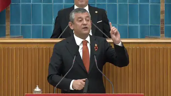 ozgur ozelden bassavci akin gurleke yarina kadar muhlet bassavcilik gorevinin ve maasinin yaninda baska bir gelir elde ettiniz mi WNPqyxYz.jpg