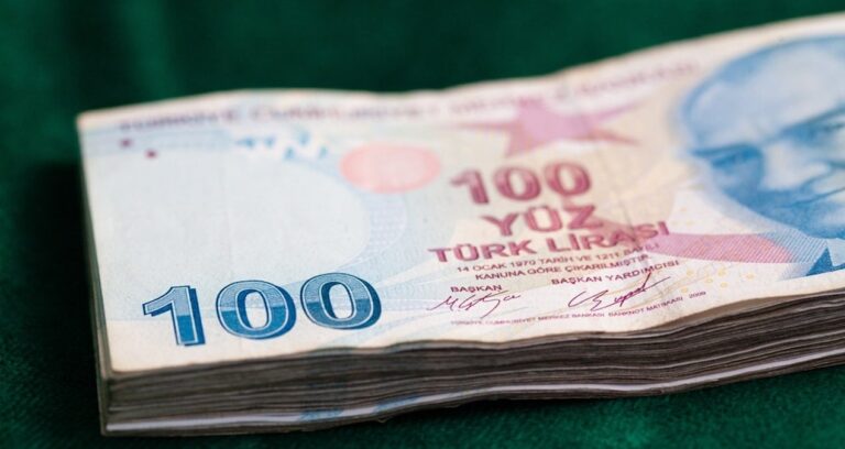 avrupada-en-cok-turklerin-maasi-artti-ama-enflasyona-dayanamadi-NpLc8s7H.jpg