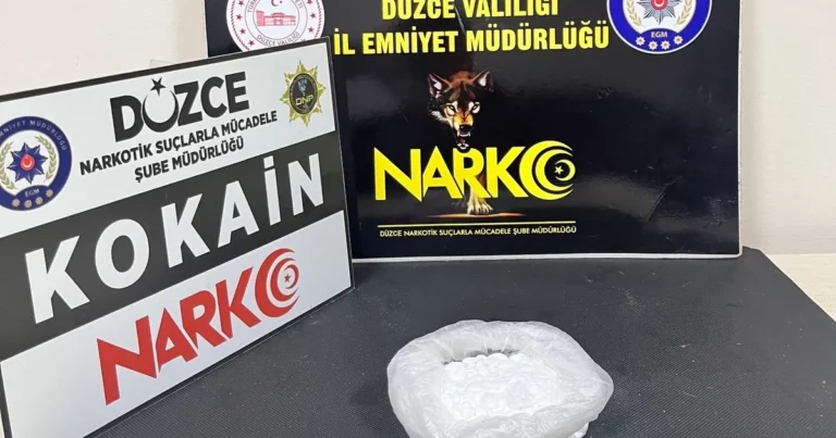 duzcede-uyusturucu-kuryesine-tutuklama-8PwNfjnn.webp