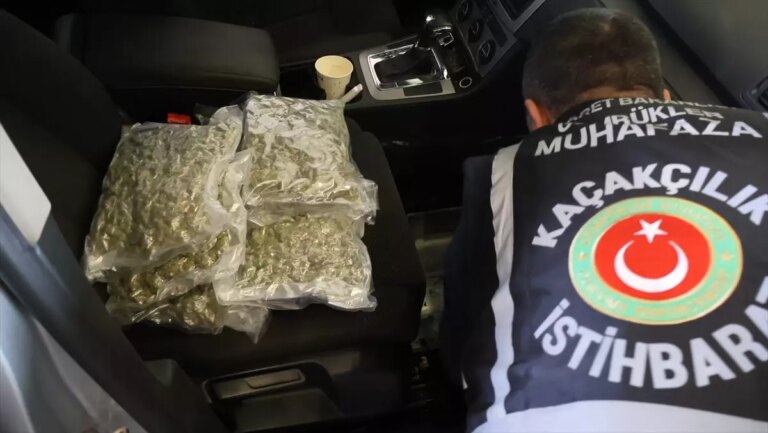 uyusturucu-operasyonlarinda-buyuk-basari-8LWadJ77.jpg