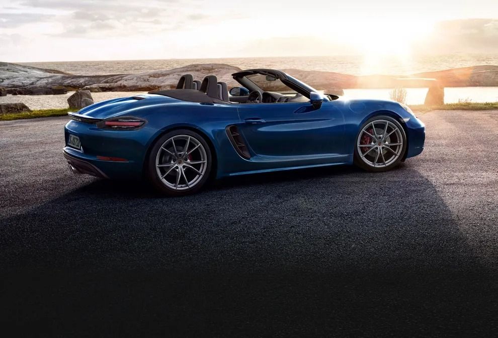 porsche-elektrikli-718-boxster-ve-cayman-projelerine-devam-ediyor-UBZyRCte.jpg